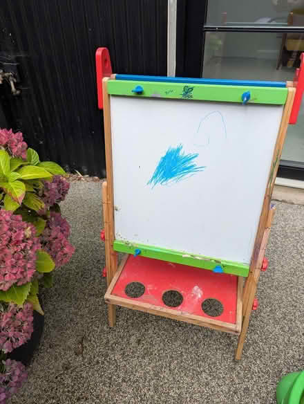 Photo of free Childrens Painting Eisle - Hape (Drumcondra) #1
