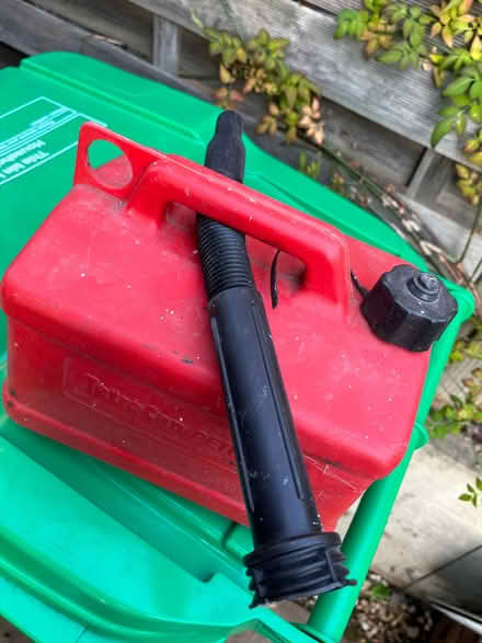 Photo of free Petrol container (Mapperley NG5) #1
