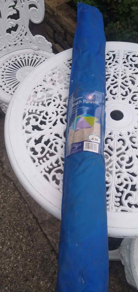 Photo of free Garden / beach parasol (GU14) #1