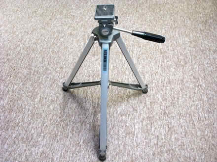 Photo of free Photographic tripod (Kings Langley WD4) #1