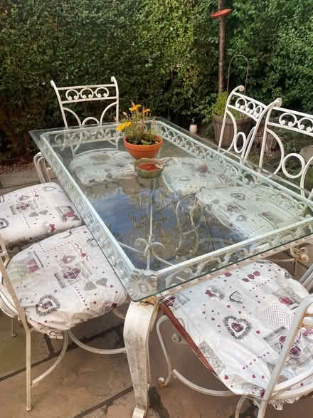 Photo of free Table and chairs (WF1 Wakefield) #1