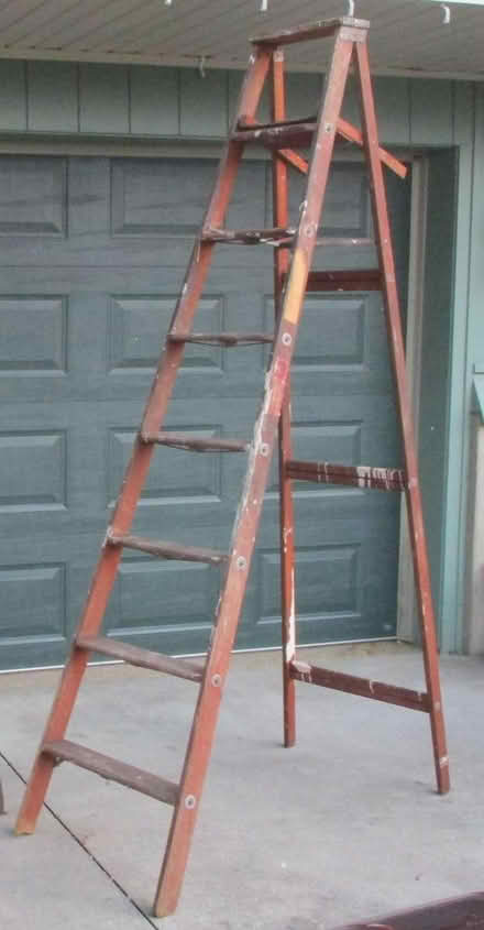 Photo of free Wood Step Ladder (Schaumburg) #1
