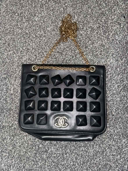 Photo of free Black chain purse (NG8 Strelley) #1