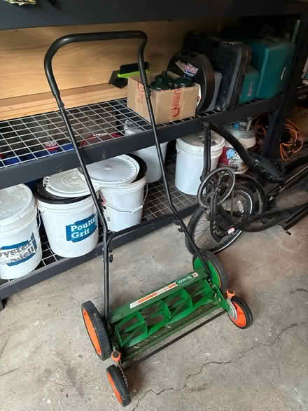 Photo of free Push mower (Downtown) #1