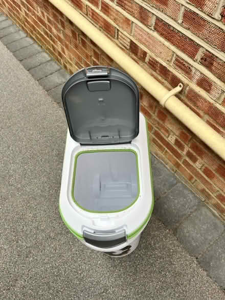 Photo of free Dog food bin (Brighton BN2 6) #3