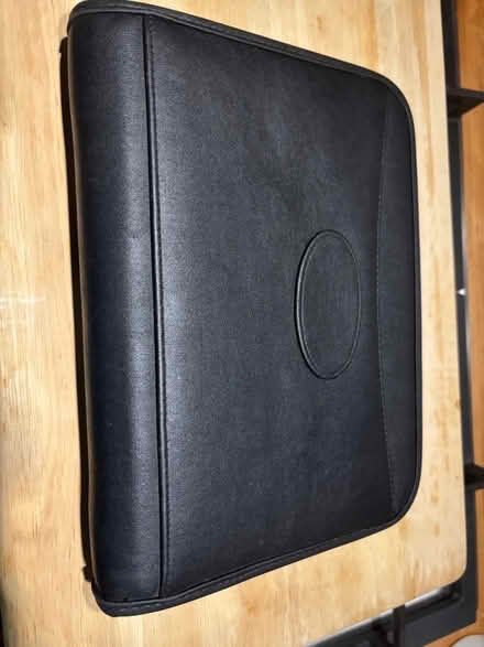 Photo of free Filofax style A5 zipped folder - faux leather (Lemsford AL8) #2