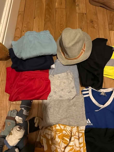 Photo of free Bundle boy 9-10 years (E8) #4