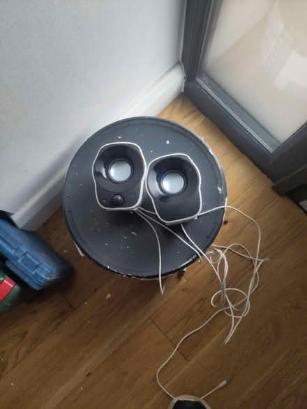 Photo of free Desktop speakers (Cowcliffe HD2) #1
