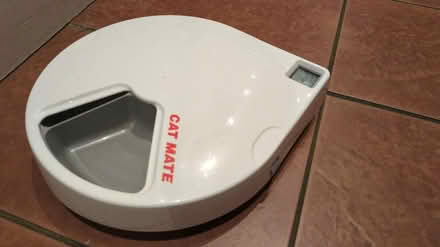 Photo of free Cat Mate auto programmable feeder (Stockwell) #1