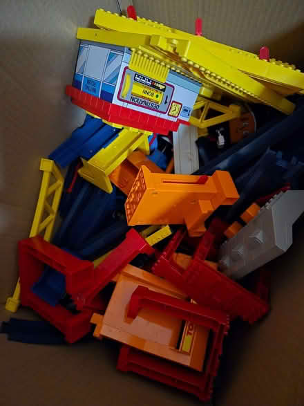 Photo of free Tomy train set (Kemsing TN15) #1