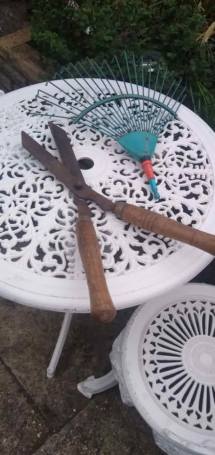 Photo of free Garden shears & lawn edging tool (GU14) #1