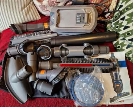Photo of free Vax Cordless Vacuum Cleaner (Tilehurst RG31) #4