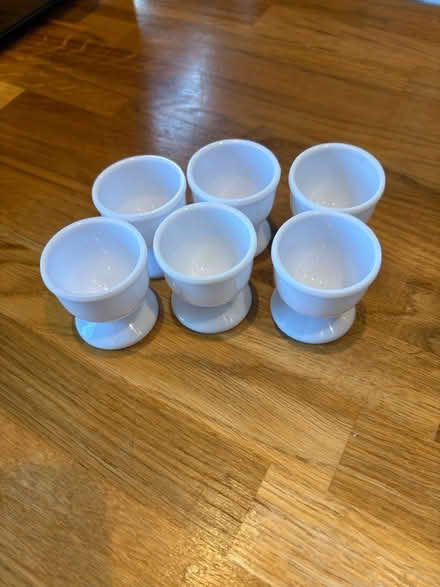 Photo of free 6 white plastic egg cups (Oldfield Park) #1
