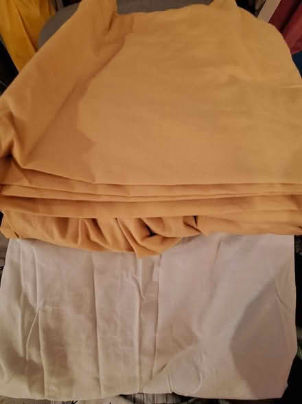 Photo of free King size fitted sheets (Caversham RG4) #1