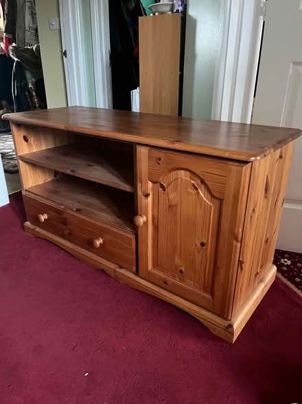 Photo of free Tv unit (Shortstown MK42) #1