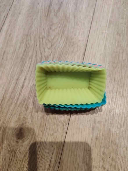 Photo of free Cake cases and "40" candles (Co4) #2