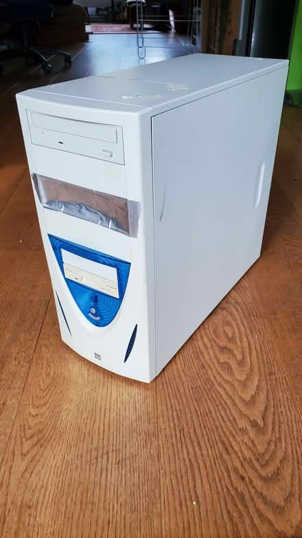 Photo of free PC Case (Cowick Ward EX2) #1