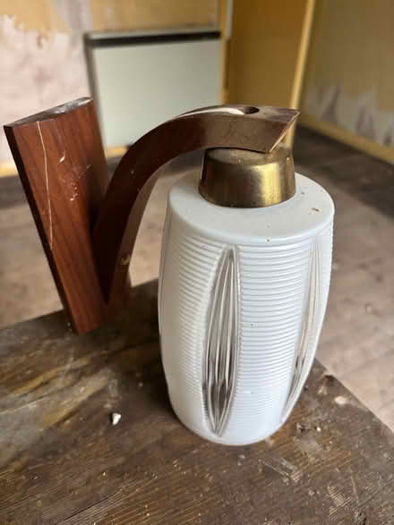 Photo of free Wall light (Chelsfield BR6) #2