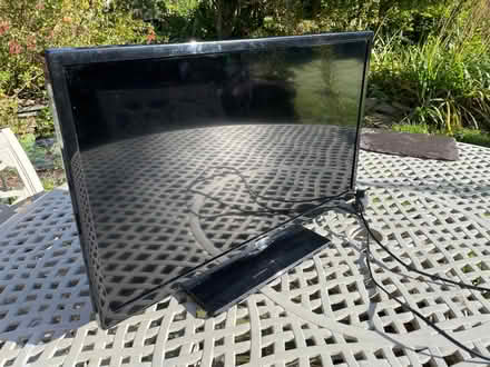 Photo of free Monitor (Wigmore HR6) #3
