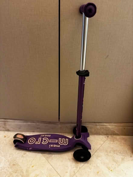 Photo of free Micro maxi scooter/ must go now (SW11) #3