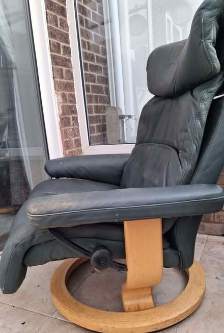 Photo of free Green Leather Reclining Stressless chair (South Wootton PE30) #2
