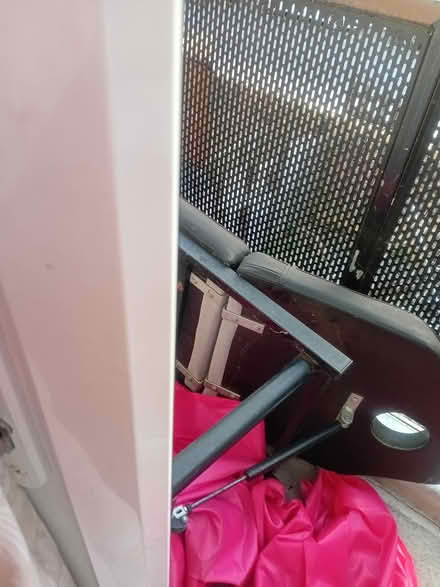 Photo of free Strong leather massage table (Peckham Se15 6tz) #3