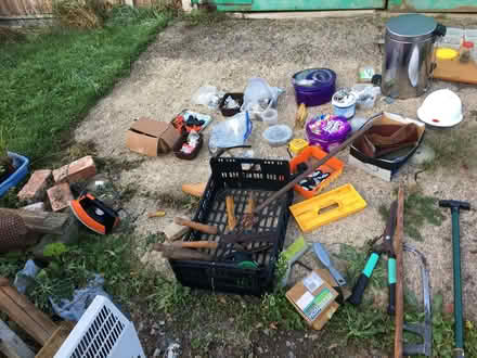 Photo of free Having a clear out everything must go as shown (Brogborough MK43) #1