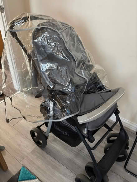 Photo of free Baby buggy (Tw33SA) #1