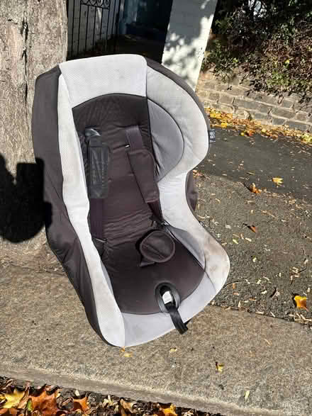 Photo of free Car seat (London SW19) #1