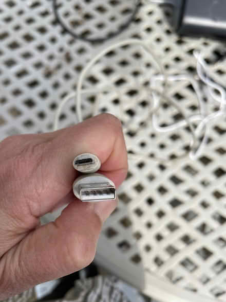 Photo of free Various cables (post 2) (Wigmore HR6) #2