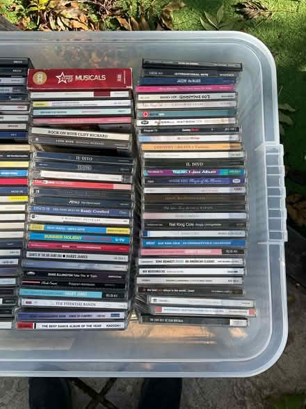Photo of free CDs and Tub (RG30 Tilehurst) #3