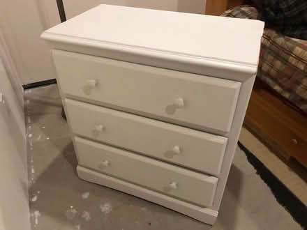 Photo of free Small dresser (Blue Mountain) #1