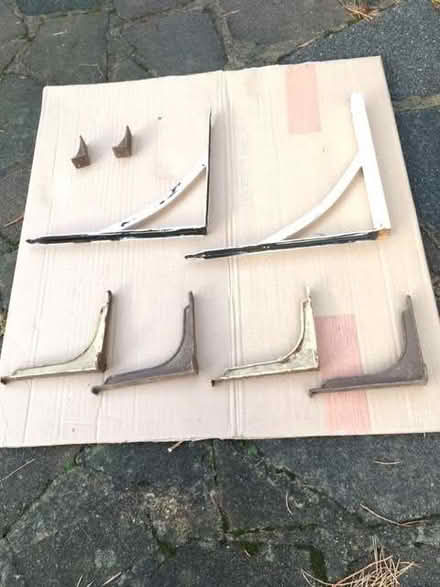 Photo of free Vintage shelf brackets (Roebuck SG2) #1