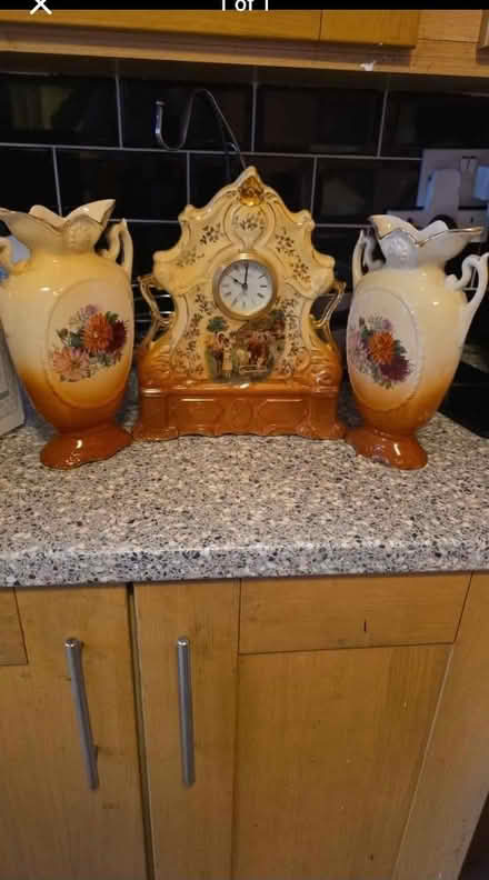 Photo of free Vase and Clock Set (Birmingham B7) #1