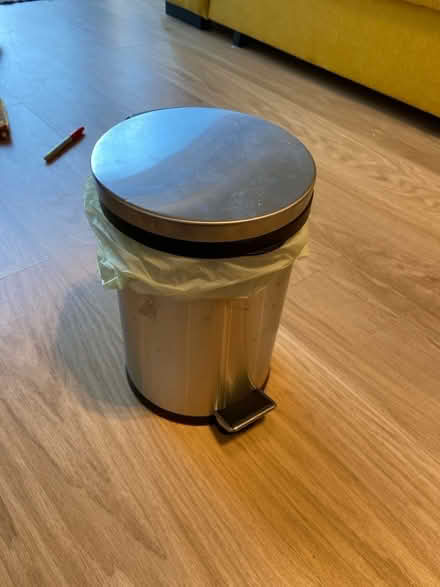 Photo of free Bathroom bin (Botley OX2) #1