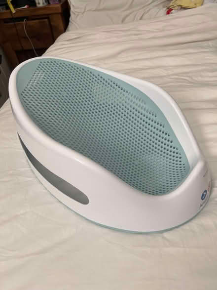 Photo of free Baby bath seat (Dartmouth Park NW5) #2