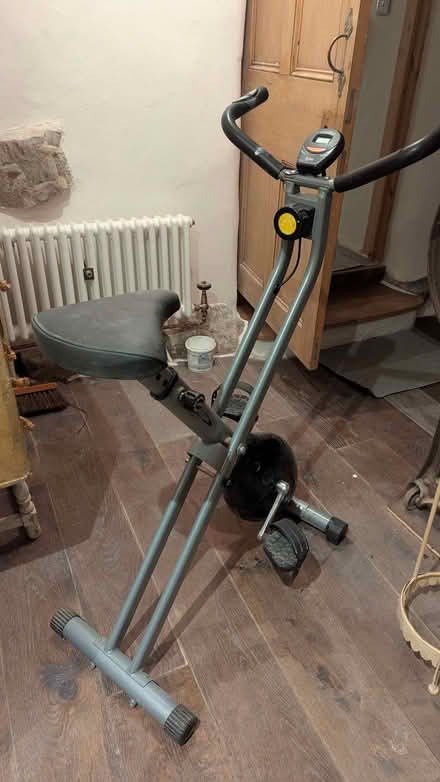 Photo of free V Fit exercise bike (Greystoke CA11) #4
