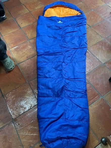 Photo of free Sleeping bag (Bussage GL6) #1