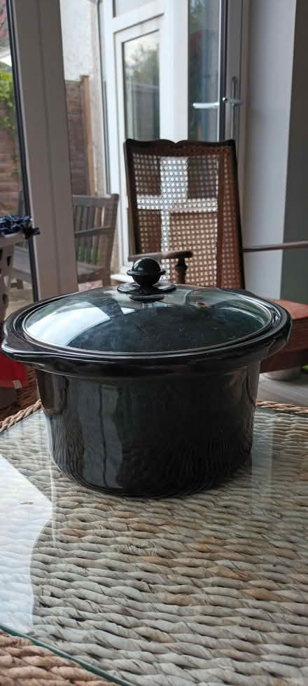 Photo of free Slow cooker cooking pot (Crosspool S10) #1
