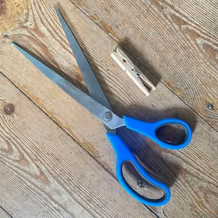 Photo of free Wallpaper scissors (Presteigne LD8) #1