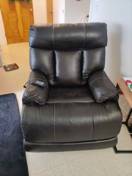 Photo of free Needs a New Home by (Hackensack NJ) #3