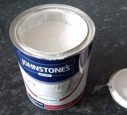 Photo of free Eggshell Paint 'Brilliant White' (LE8 5AH) #1