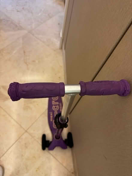 Photo of free Micro maxi scooter/ must go now (SW11) #2