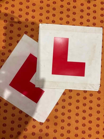 Photo of free Pair of magnetic learner driver plates (Mile Oak BN41) #1
