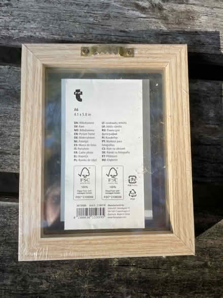 Photo of free Floating picture frames x8 (Guildford GU1) #2