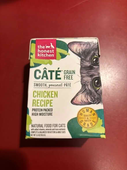 Photo of free Cat food (Melrose) #2