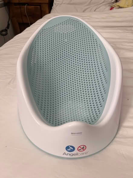Photo of free Baby bath seat (Dartmouth Park NW5) #1