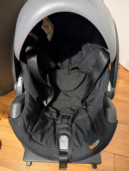 Photo of free Baby car seat + isofix (Dublin) #1