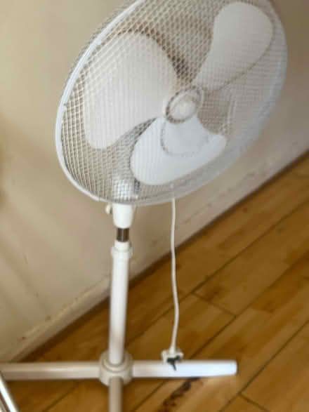 Photo of free Heated rail and fan (West Hampstead NW6) #2