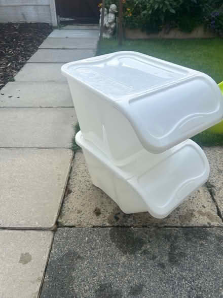 Photo of free stacking storage (moston M40,) #1
